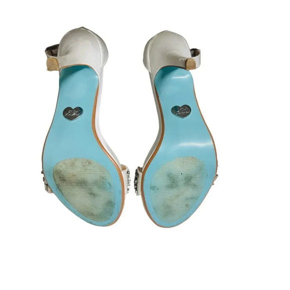 Blue by Betsey Johnson Gina Women's Silver Wedding Collection Heeled Sandal 7.5 - Picture 6 of 8